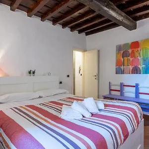  Apartamento Sant'ambrogio Colorful